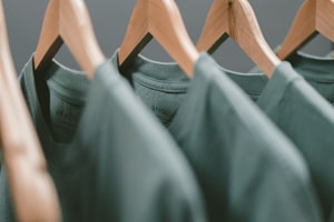 2023年服装行业半年工作总结：回顾分析与未来策略